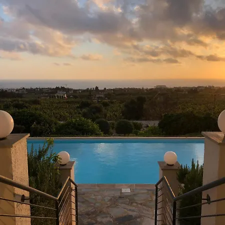 Willa White House For A Perfect Family Holiday