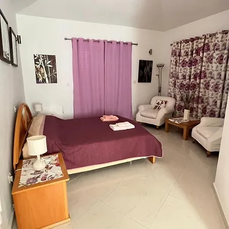 White House For A Perfect Family Holiday